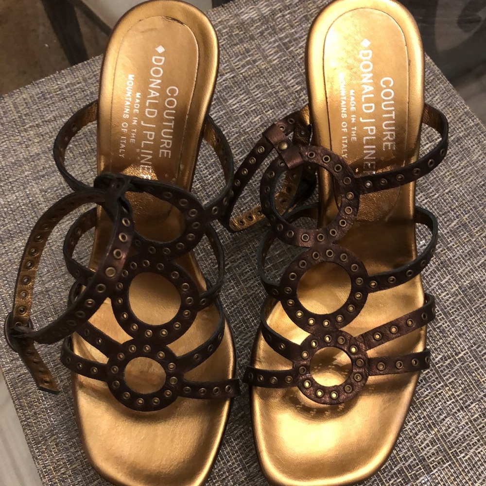 Couture Donald J Pliner sandals